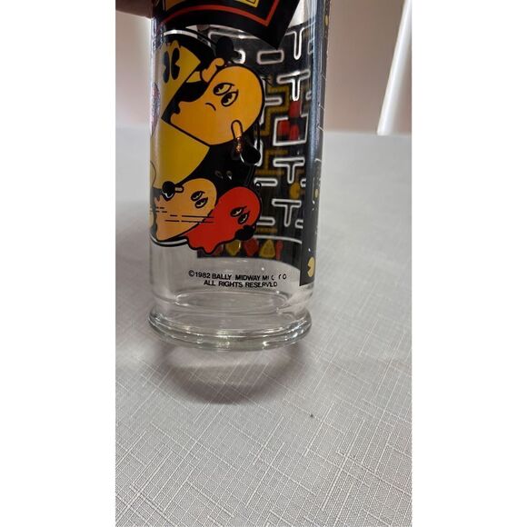 PAC MAN 1982 COLLECTABLE GLASS VIDEO GAME - Picture 7 of 8